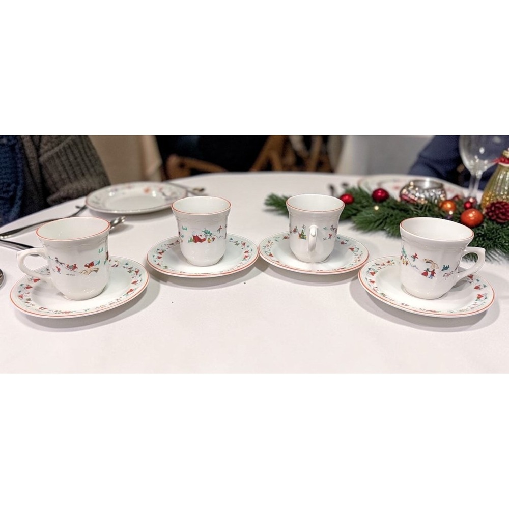 Farberware Babanovsky White Christmas Tea Cup & Saucers, 8 Piece‎ Vintage Set